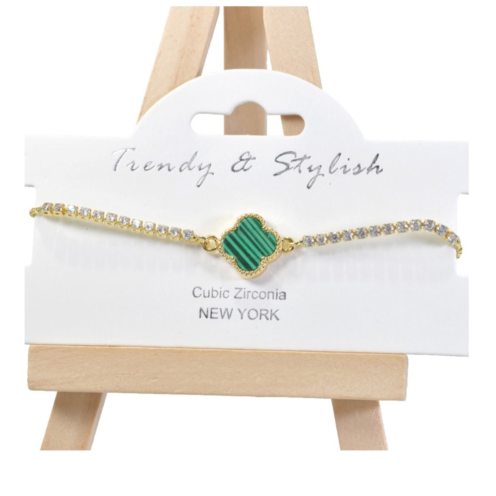 Green, gold; clover adjustable bracelet